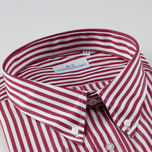 Carica l&#39;immagine nel visualizzatore di Gallery, Camicia bordeaux calibrata collo button down con taschino 4022
